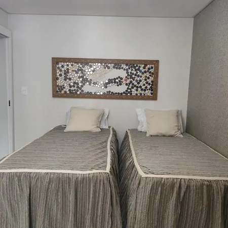 3 Quartos Moderno Economico Hostel Av Brasil Balneario Camboriu Room photo